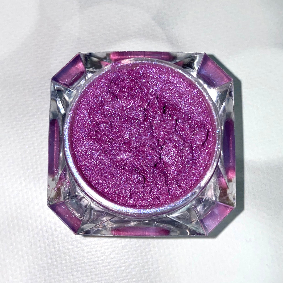 Extraterrestrial Lavish Pigment Eyeshadow